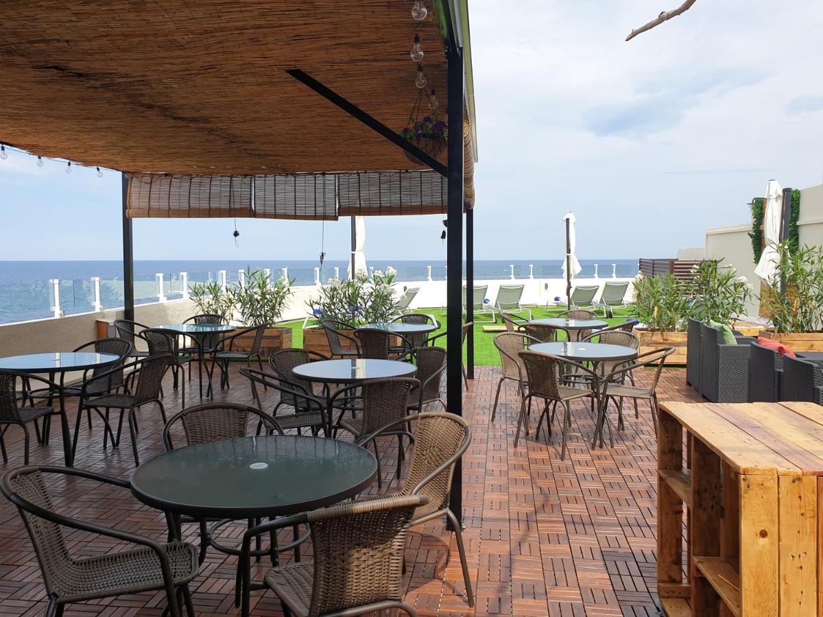 Rallye Hotel L' Escala Exteriör bild