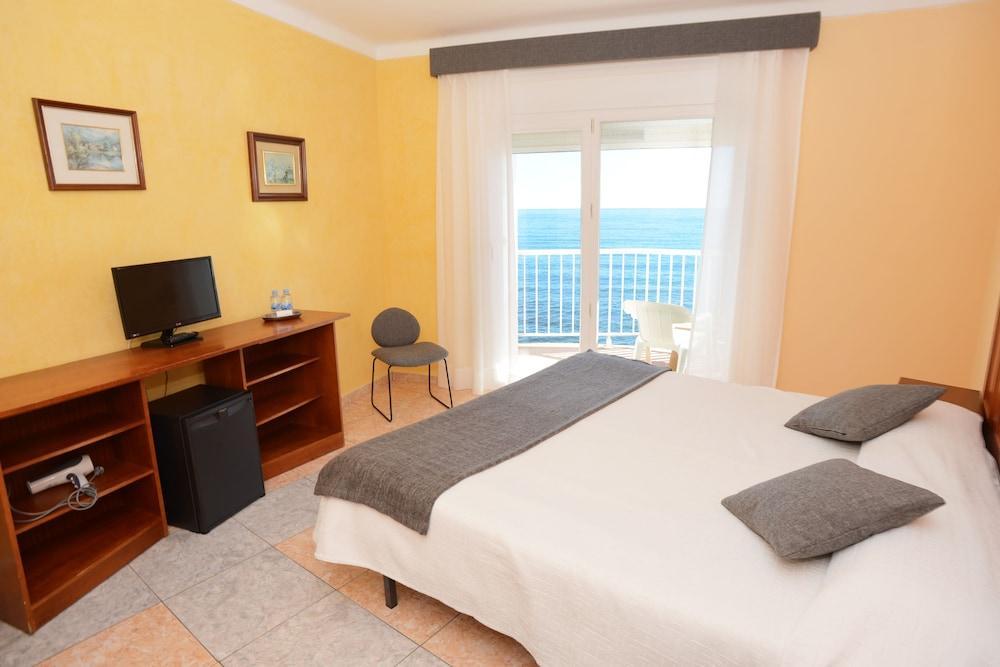 Rallye Hotel L' Escala Exteriör bild