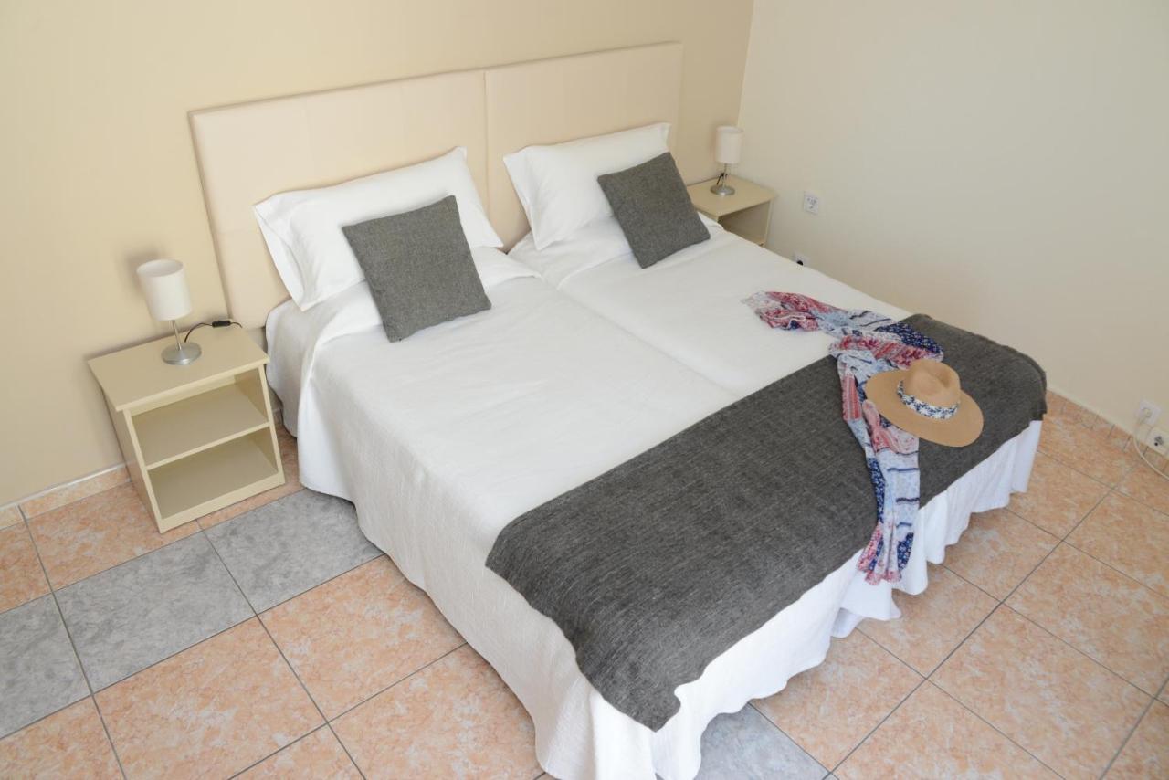 Rallye Hotel L' Escala Exteriör bild