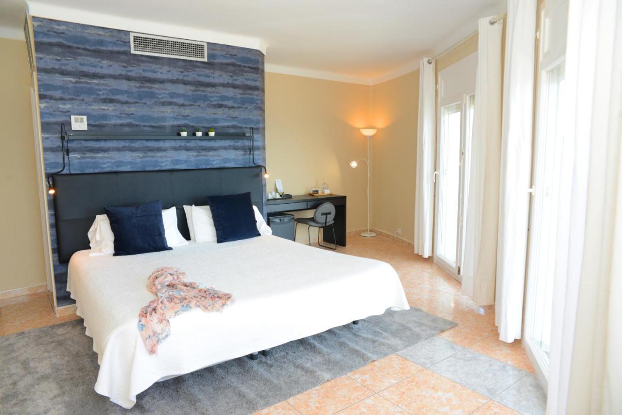Rallye Hotel L' Escala Exteriör bild